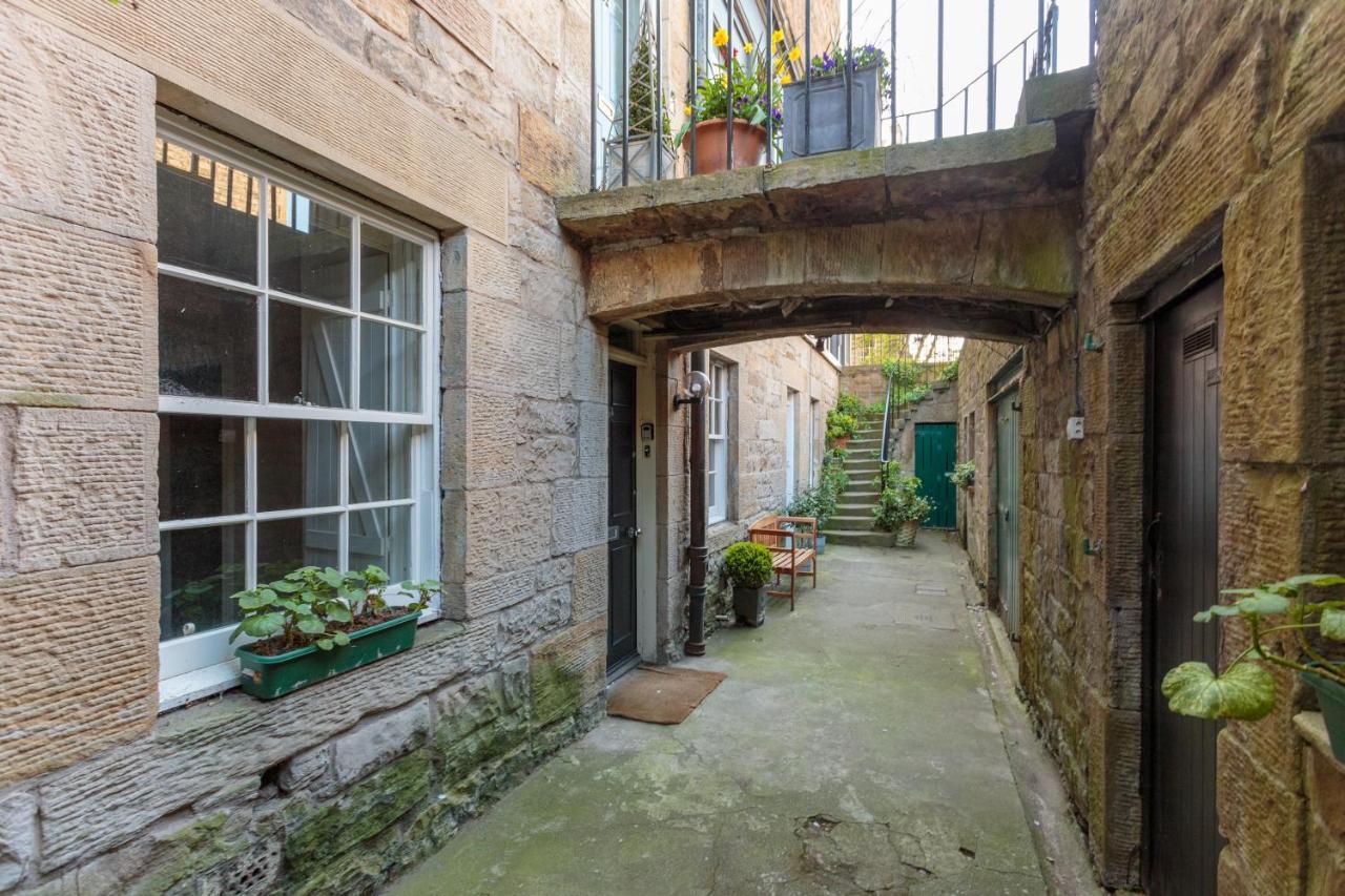 Beautiful Hideout In Center Of Edinburgh Apartment Exterior foto