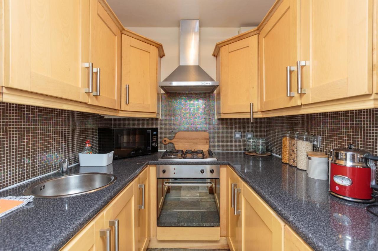 Beautiful Hideout In Center Of Edinburgh Apartment Exterior foto
